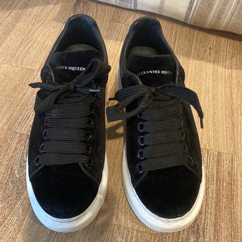 Black Velvet Alexander McQueen Sneakers